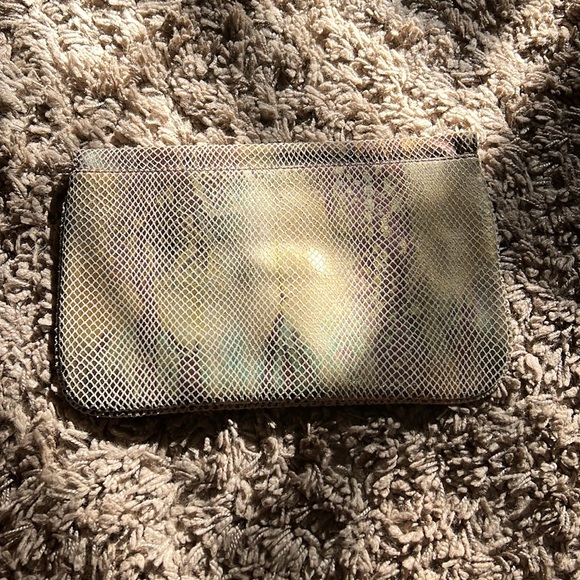 Snake print clutch - Picture 2 of 3